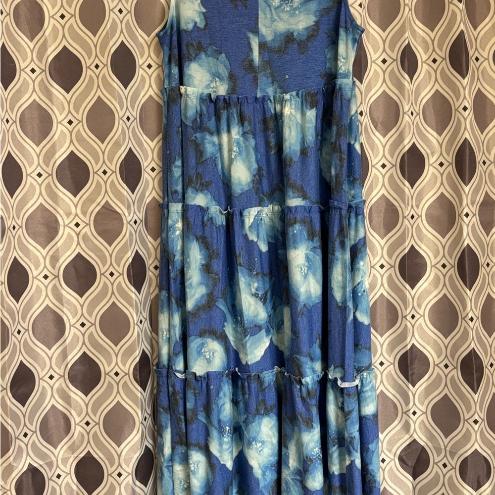 Blue Floral Sleeveless Maxi dress - Picture 3 of 3